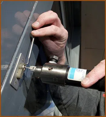 Interstate Locksmith Shop Pompano Beach, FL 954-283-5659 - 11-commercial-locksmith-service