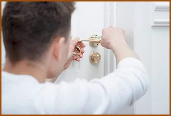 Interstate Locksmith Shop Pompano Beach, FL 954-283-5659 - 14-install-new-lock