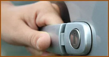 Interstate Locksmith Shop Pompano Beach, FL 954-283-5659 - 20-keys-locked-in-car
